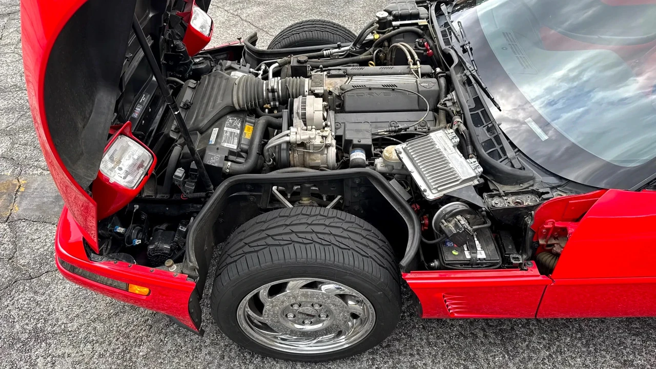 1995 Chevrolet Corvette C4 - Image 23 of 24