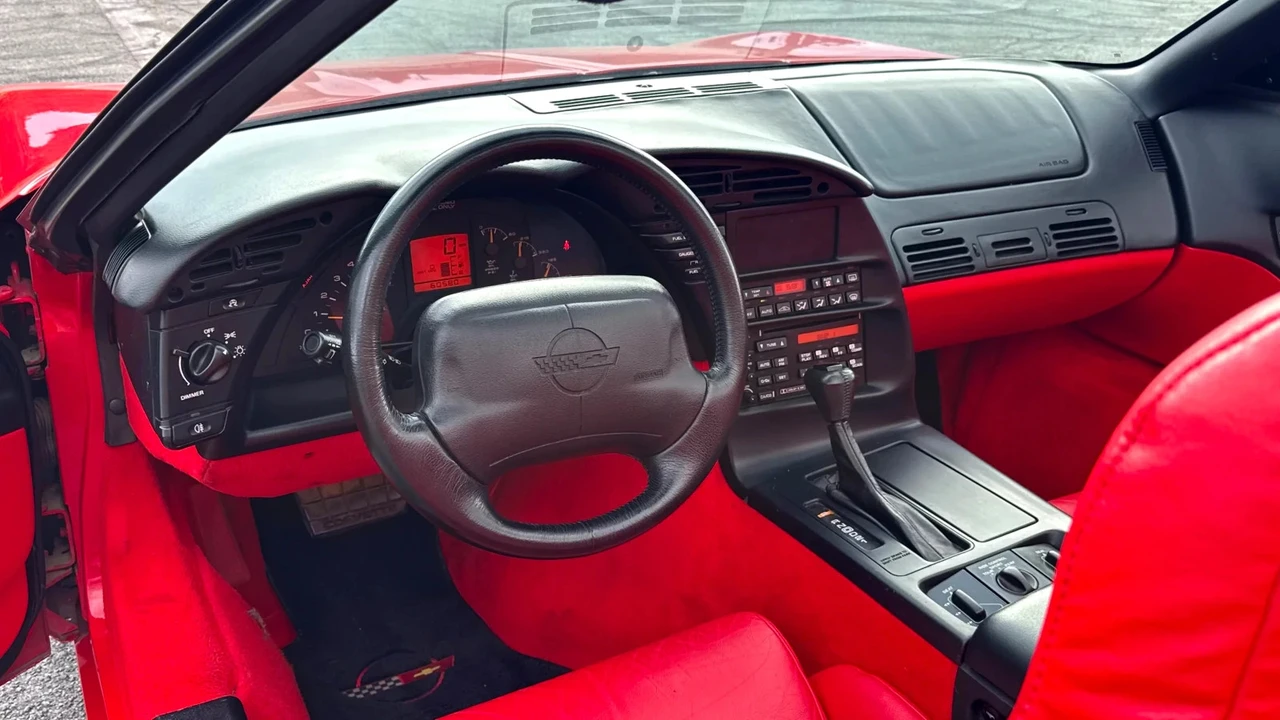 1995 Chevrolet Corvette C4 - Image 15 of 24