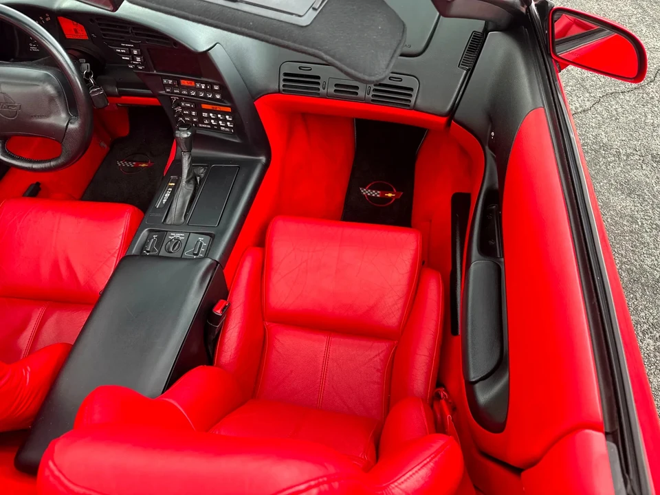 1995 Chevrolet Corvette C4 - Image 18 of 24