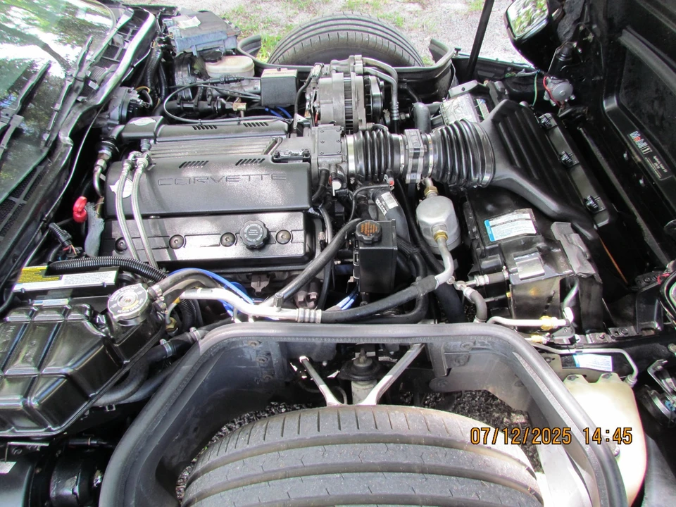 1995 Chevrolet Corvette C4 - Image 18 of 19