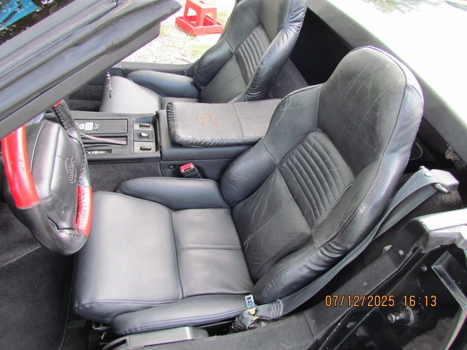 1995 Chevrolet Corvette C4 - Image 16 of 19