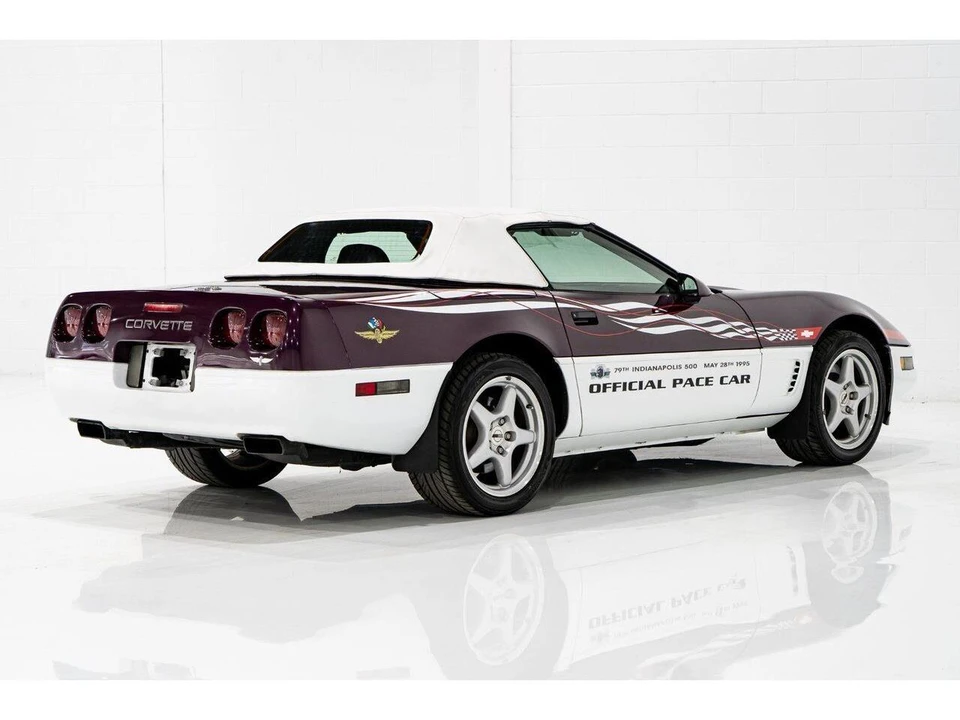 1995 Chevrolet Corvette C4 - Image 25 of 31