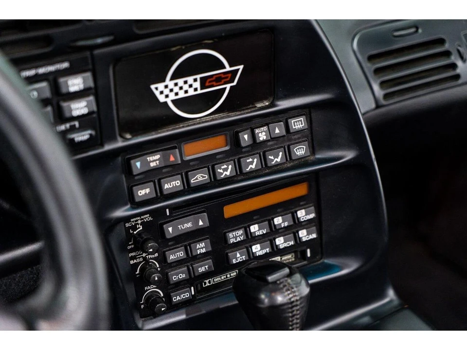1995 Chevrolet Corvette C4 - Image 12 of 31