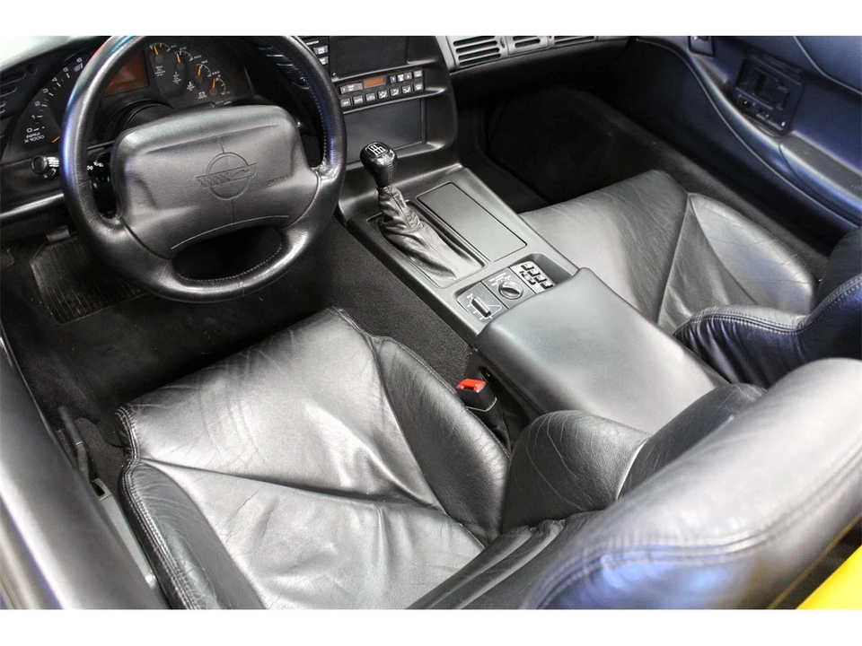 1995 Chevrolet Corvette C4 - Image 14 of 31