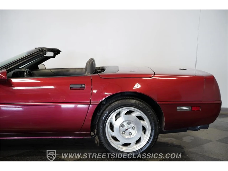1995 Chevrolet Corvette C4 - Image 25 of 31