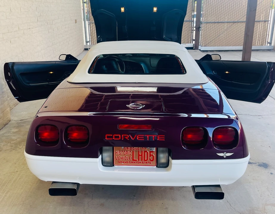 1995 Chevrolet Corvette C4 - Image 16 of 21
