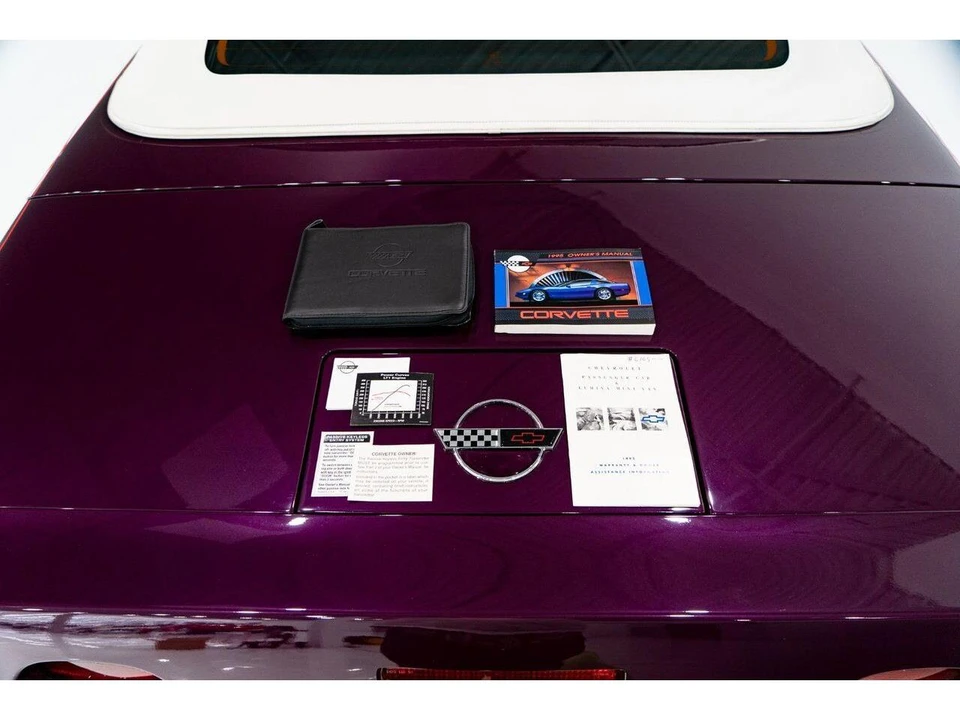 1995 Chevrolet Corvette C4 - Image 27 of 31