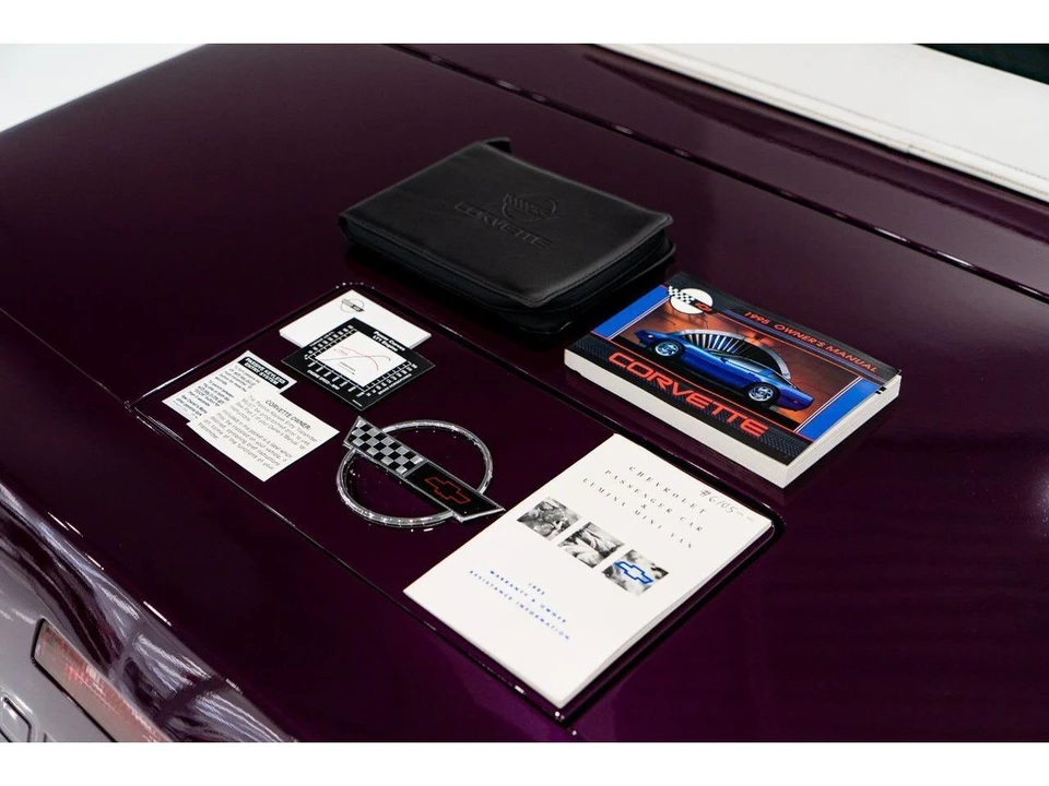 1995 Chevrolet Corvette C4 - Image 28 of 31