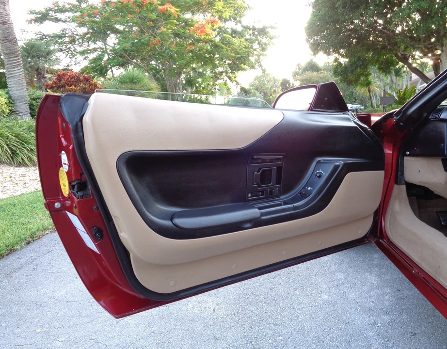 1995 Chevrolet Corvette C4 - Image 15 of 29