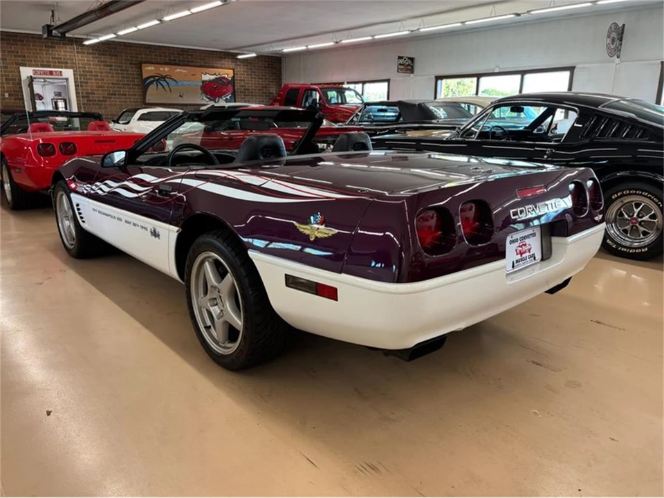 1995 Chevrolet Corvette C4 - Image 8 of 31