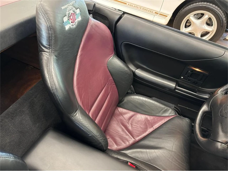 1995 Chevrolet Corvette C4 - Image 28 of 31