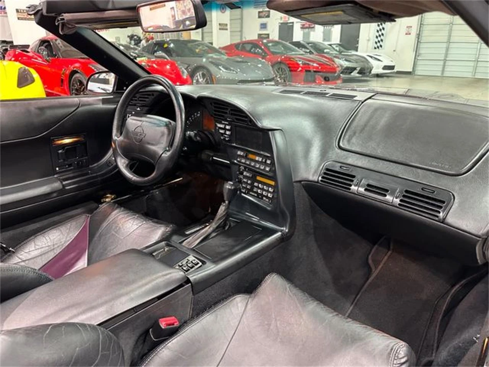 1995 Chevrolet Corvette C4 - Image 9 of 30
