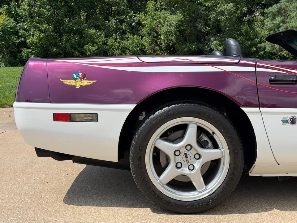 1995 Chevrolet Corvette C4 - Image 18 of 31