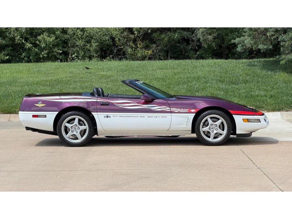 1995 Chevrolet Corvette C4 - Image 16 of 31