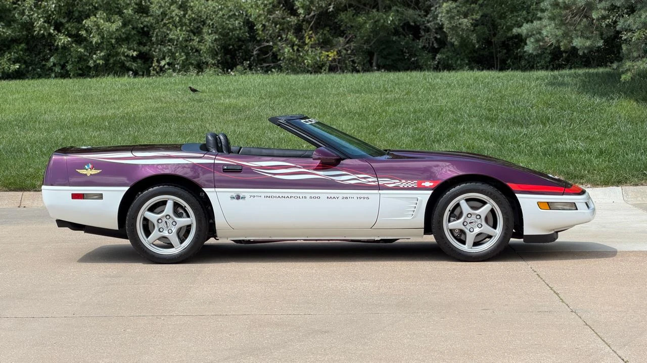 1995 Chevrolet Corvette - Image 15 of 31