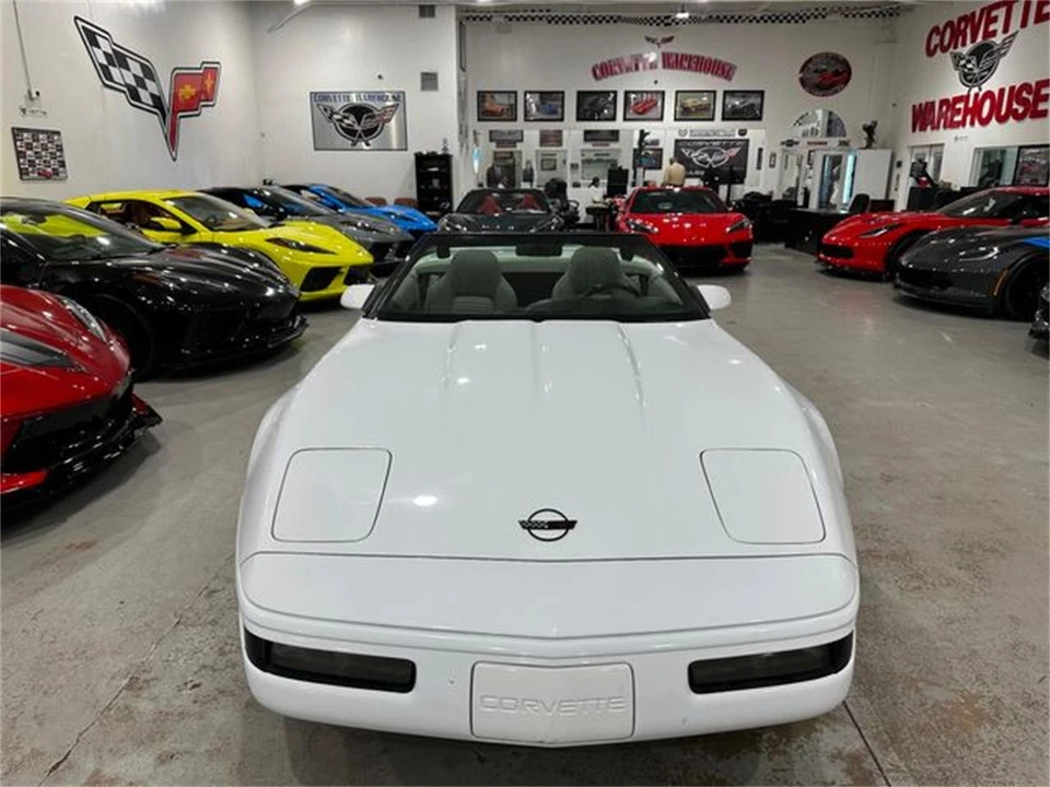 1995 Chevrolet Corvette C4 - Image 17 of 30