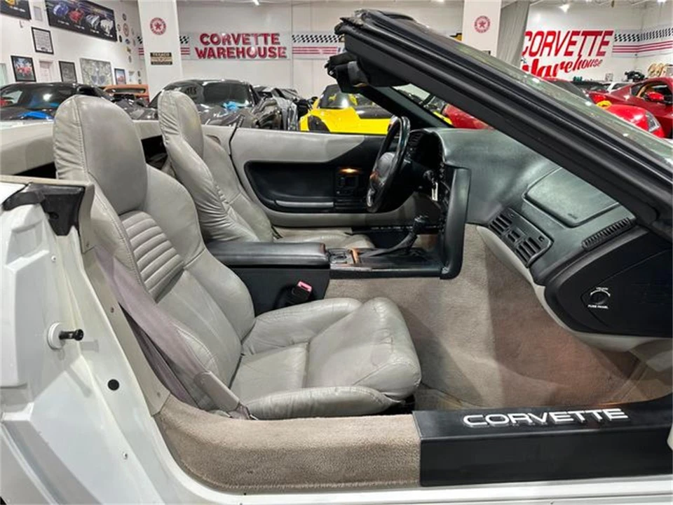1995 Chevrolet Corvette C4 - Image 9 of 30