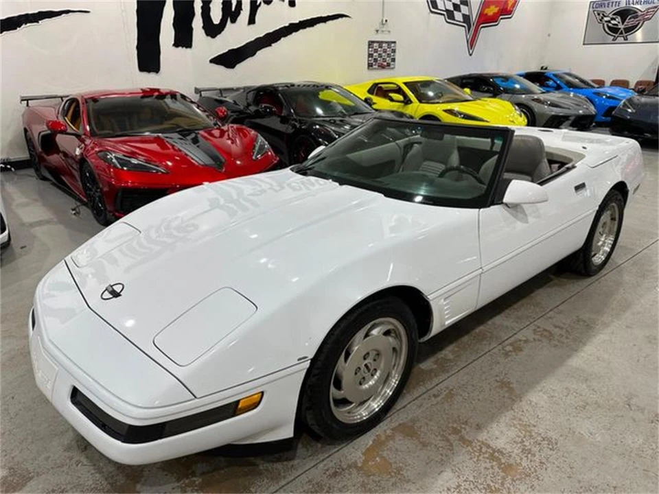 1995 Chevrolet Corvette C4 - Image 25 of 30