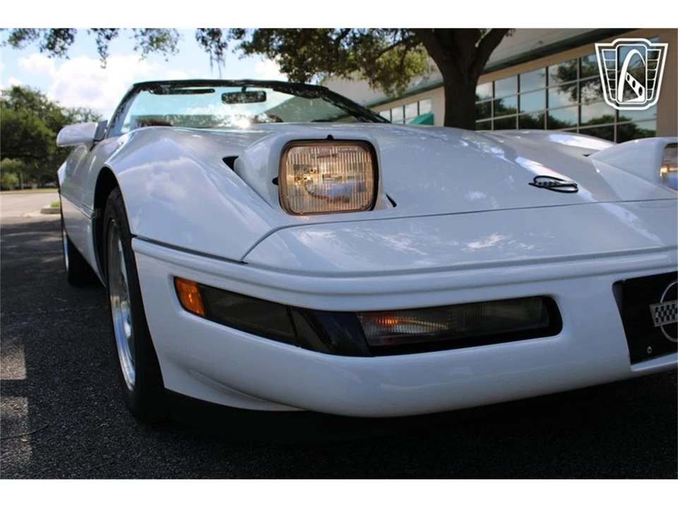 1995 Chevrolet Corvette C4 - Image 26 of 31