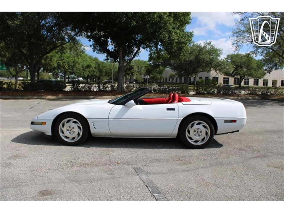 1995 Chevrolet Corvette C4 - Image 18 of 31