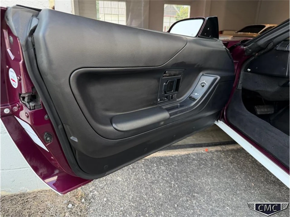 1995 Chevrolet Corvette C4 - Image 13 of 31