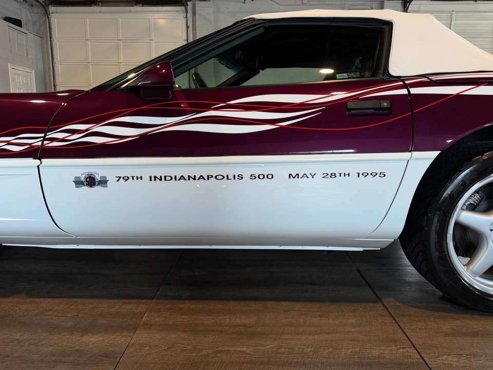 1995 Chevrolet Corvette C4 - Image 28 of 31