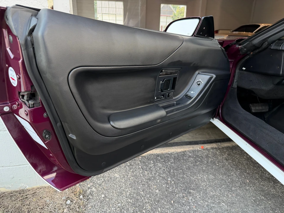 1995 Chevrolet Corvette C4 - Image 14 of 31