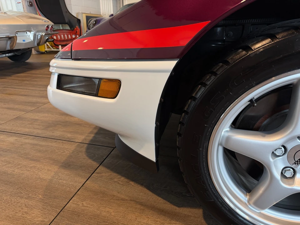 1995 Chevrolet Corvette C4 - Image 25 of 31