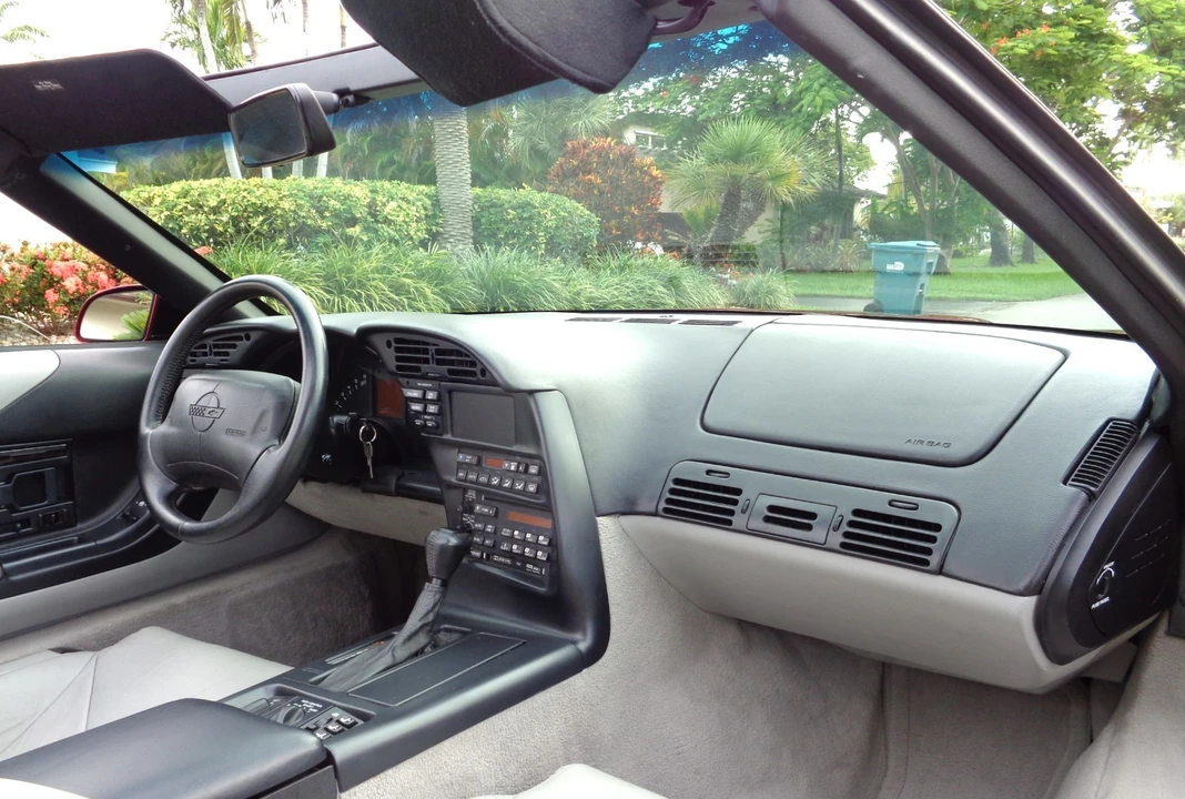 1995 Chevrolet Corvette C4 - Image 16 of 30