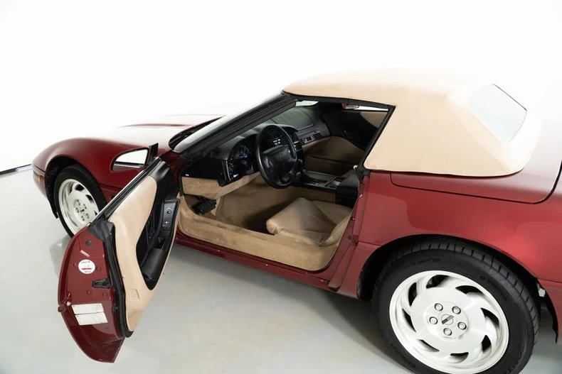 1995 Chevrolet Corvette C4 - Image 19 of 21