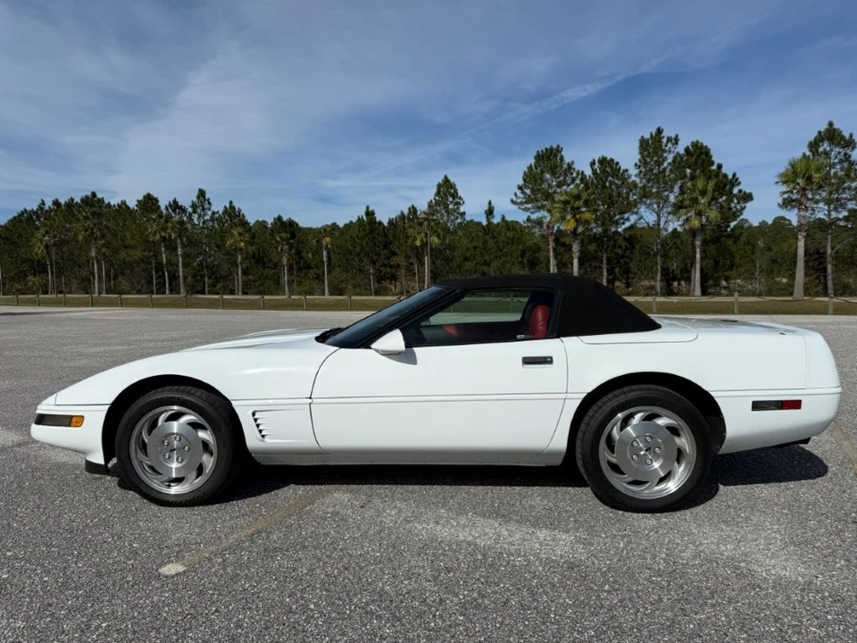 1995 Chevrolet Corvette C4 - Image 14 of 21