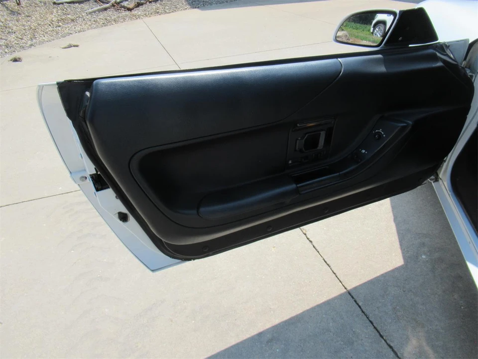 1995 Chevrolet Corvette C4 - Image 7 of 14