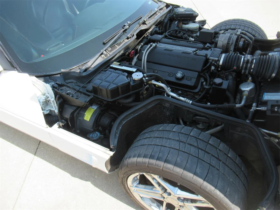 1995 Chevrolet Corvette C4 - Image 12 of 14