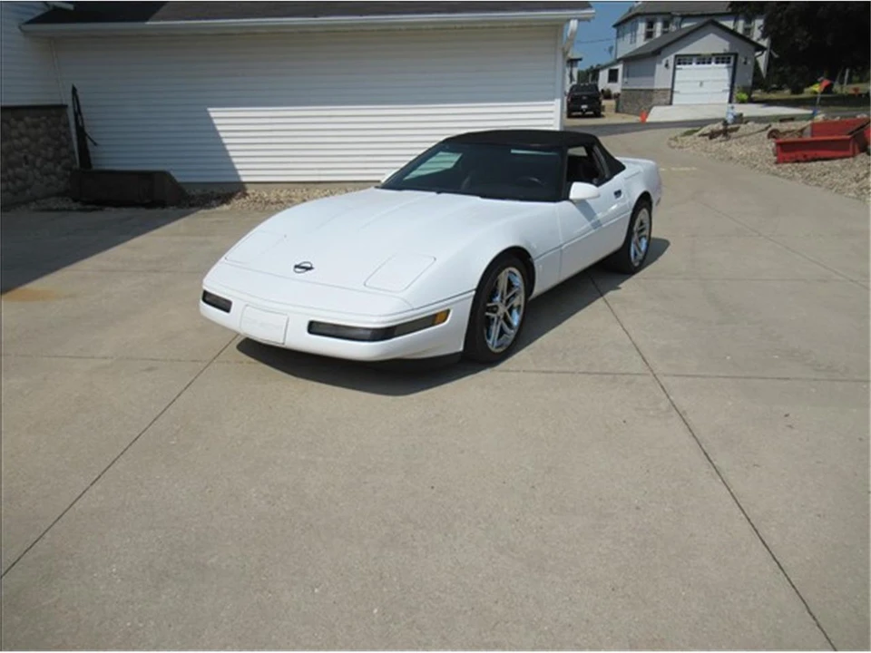 1995 Chevrolet Corvette C4 - Image 3 of 14