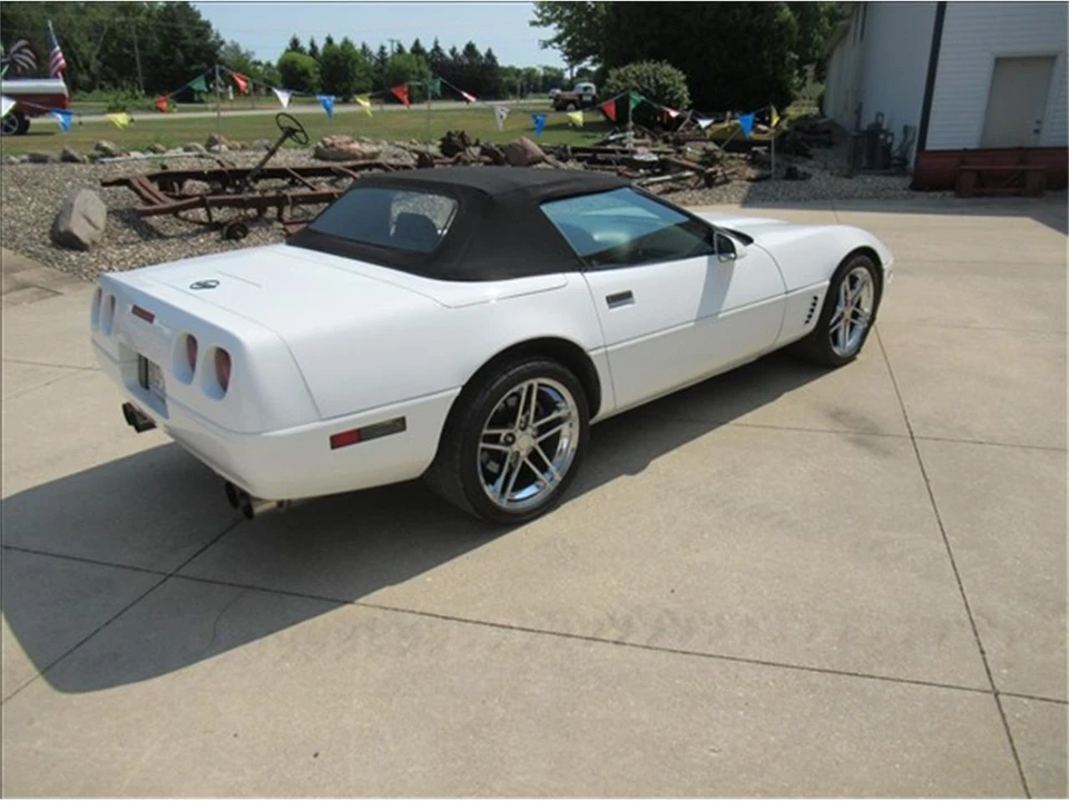 1995 Chevrolet Corvette C4 - Image 6 of 14