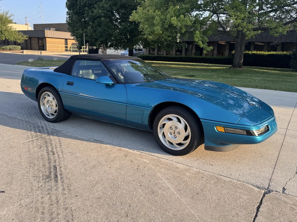 1995 Chevrolet Corvette C4 - Image 20 of 31