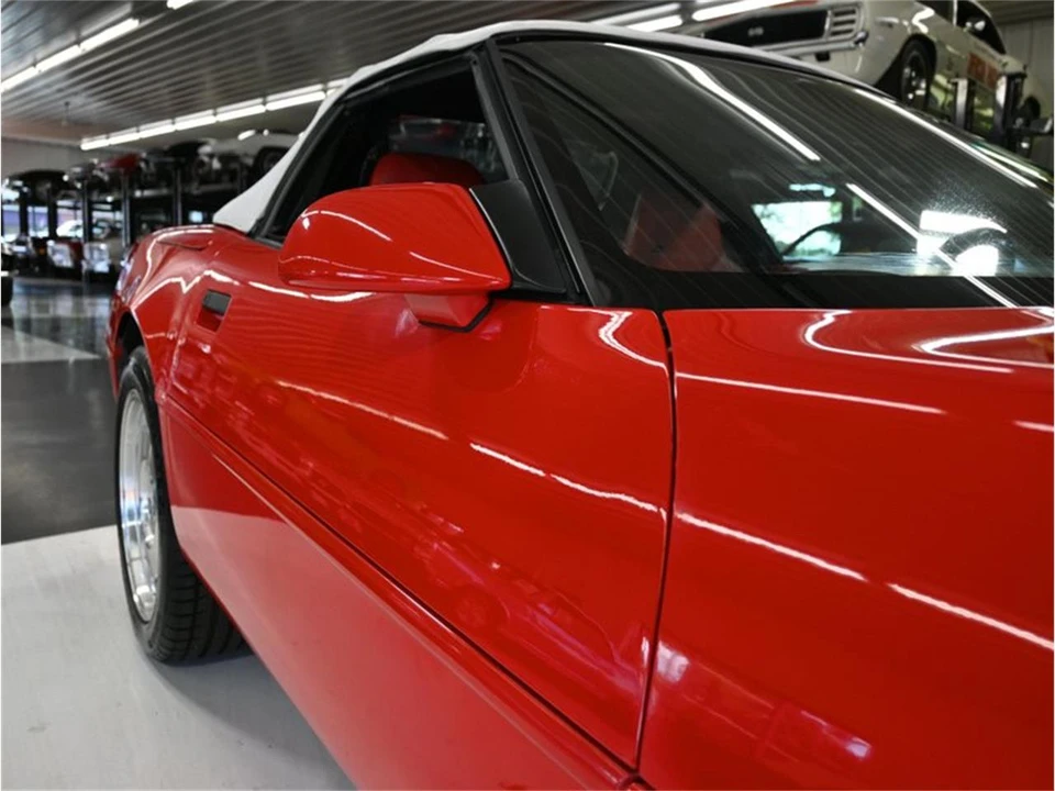 1995 Chevrolet Corvette C4 - Image 25 of 31