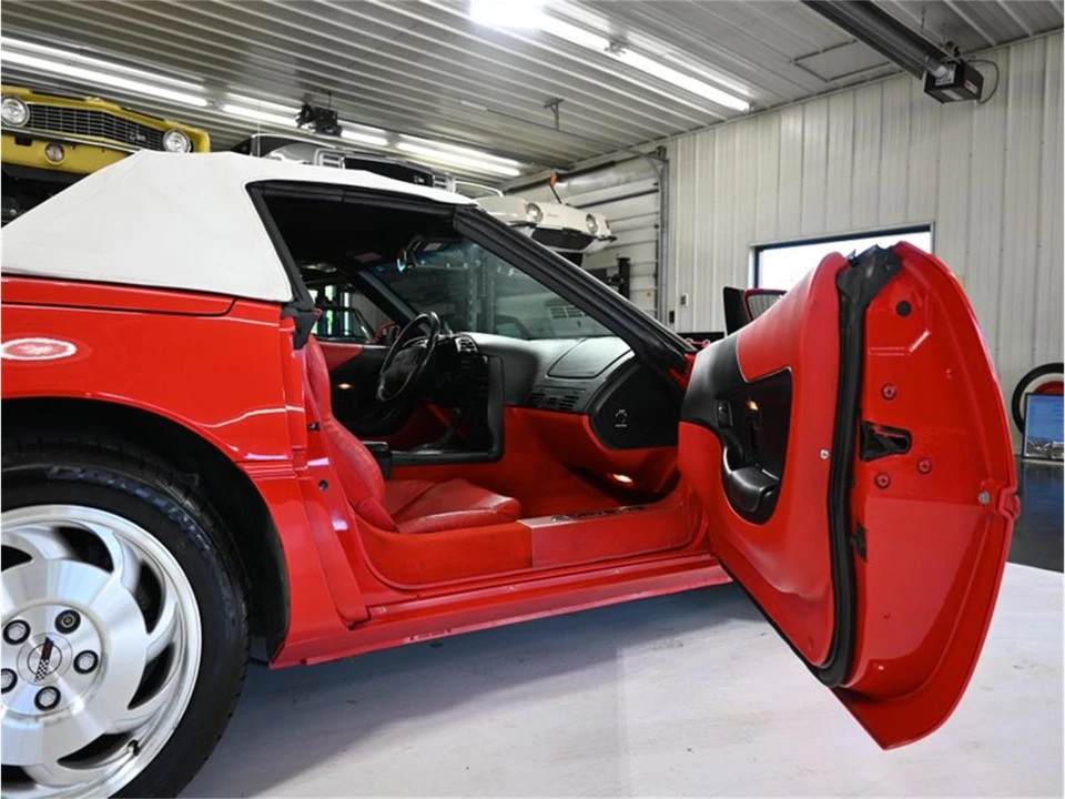 1995 Chevrolet Corvette C4 - Image 31 of 31