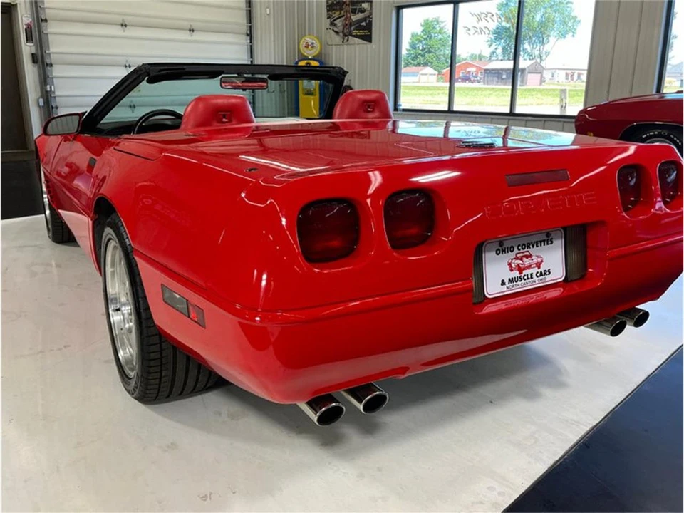 1995 Chevrolet Corvette C4 - Image 12 of 31