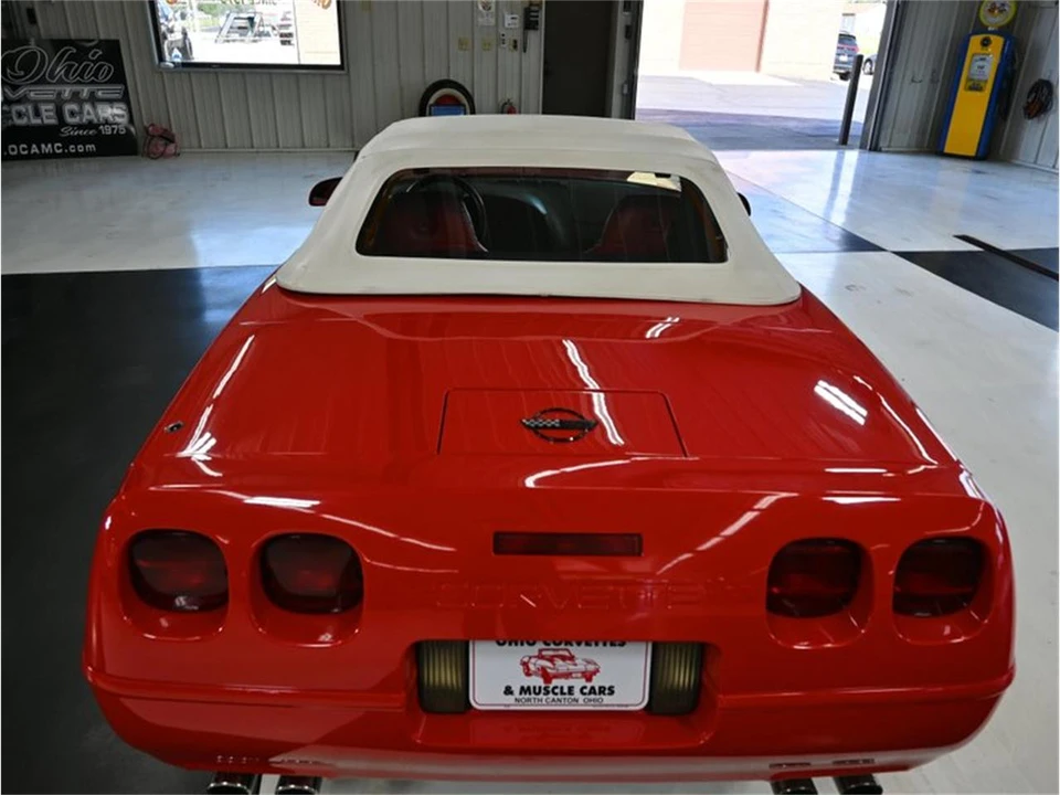 1995 Chevrolet Corvette C4 - Image 22 of 31