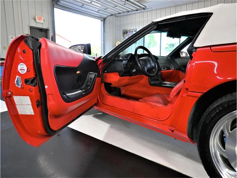 1995 Chevrolet Corvette C4 - Image 26 of 31
