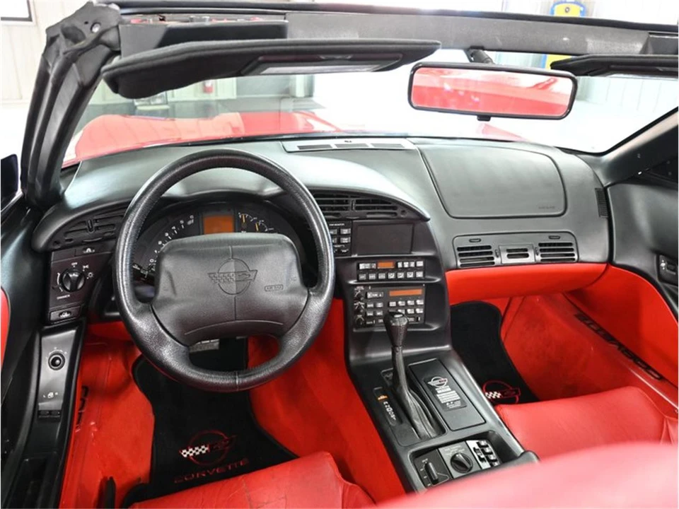 1995 Chevrolet Corvette C4 - Image 28 of 31