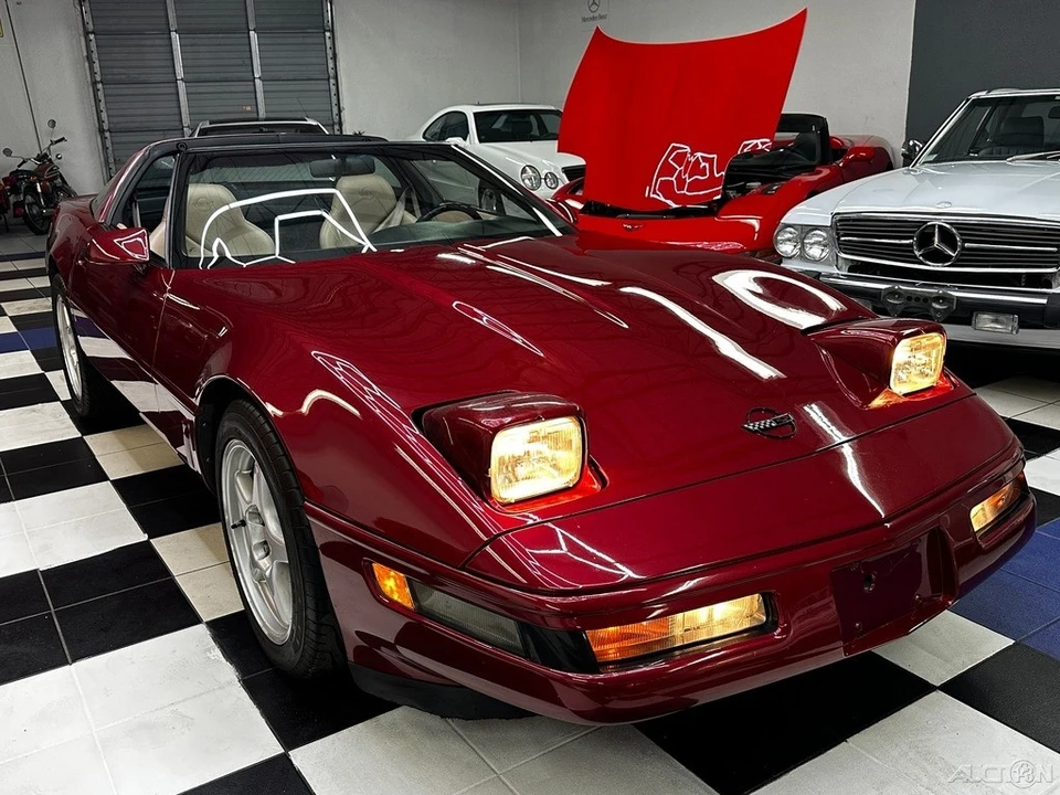 1995 Chevrolet Corvette C4 - Image 2 of 24