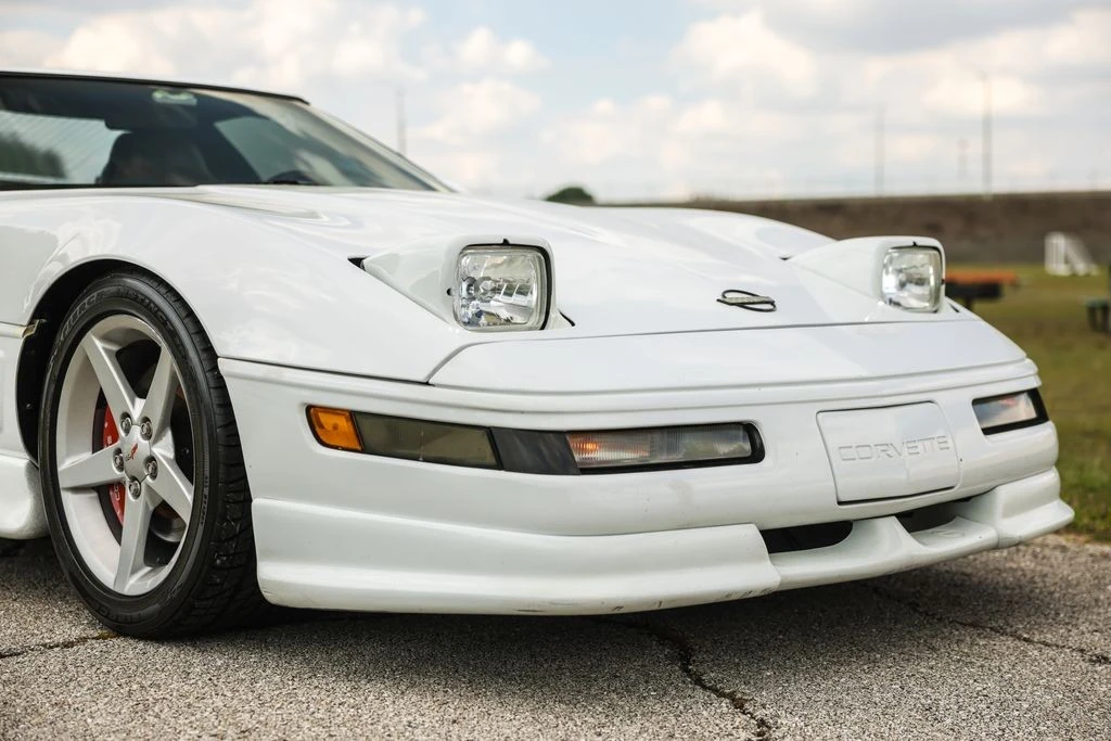 1995 Chevrolet Corvette C4 - Image 25 of 31