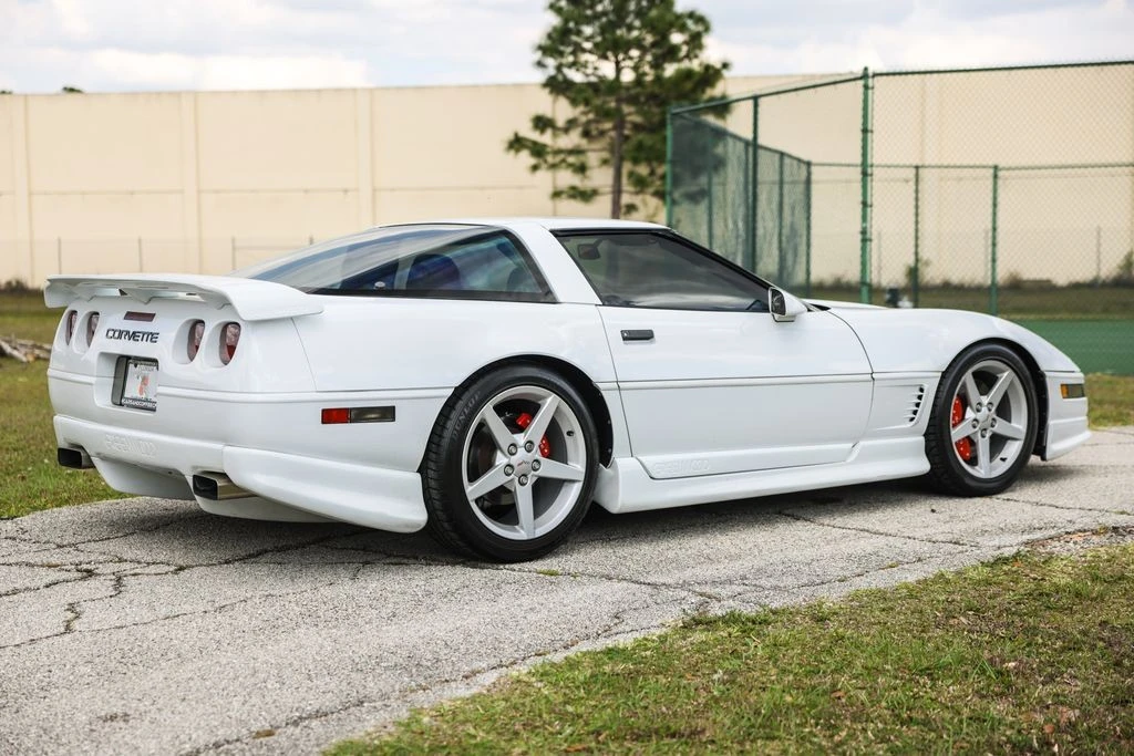1995 Chevrolet Corvette C4 - Image 19 of 31