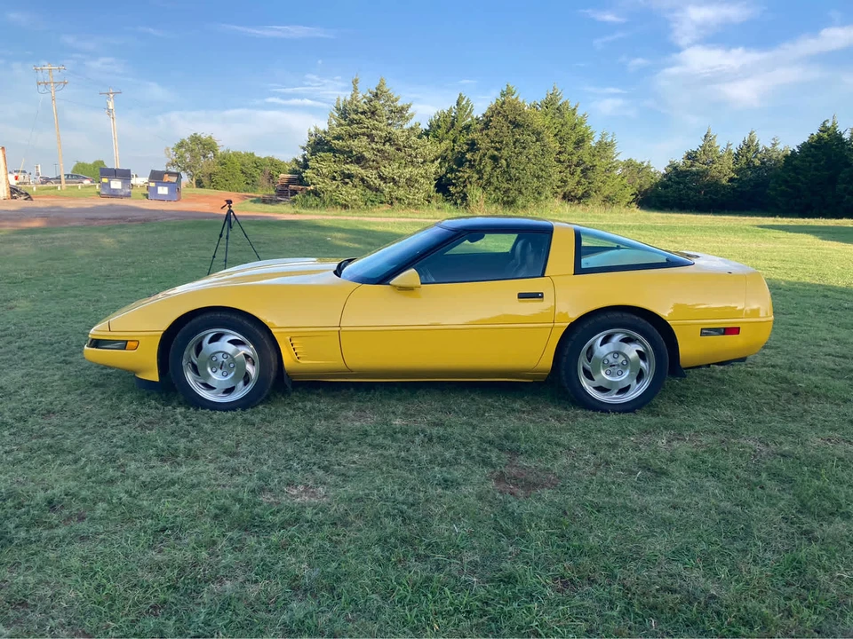 1995 Chevrolet Corvette C4 - Image 3 of 17