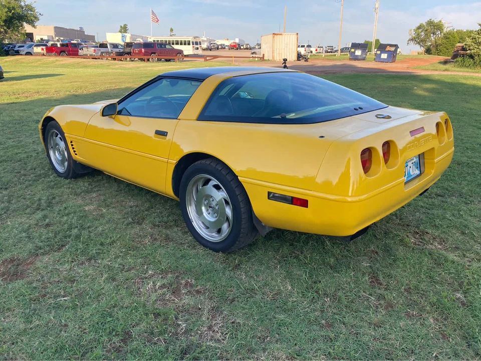 1995 Chevrolet Corvette C4 - Image 6 of 17