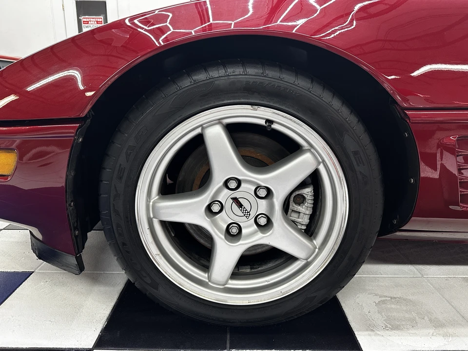 1995 Chevrolet Corvette C4 - Image 20 of 31