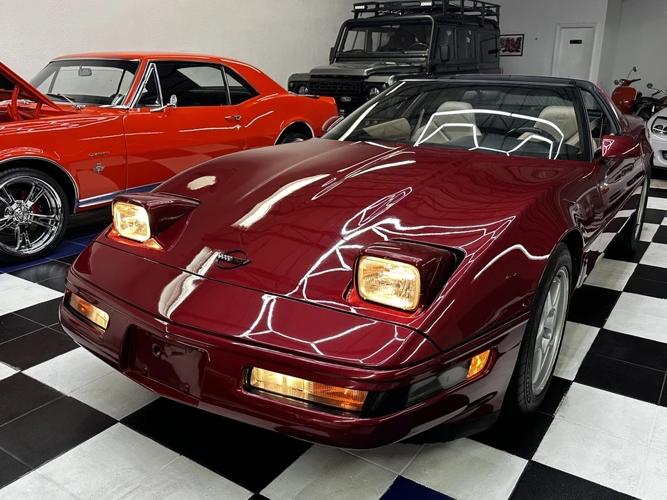 1995 Chevrolet Corvette C4 - Image 18 of 31