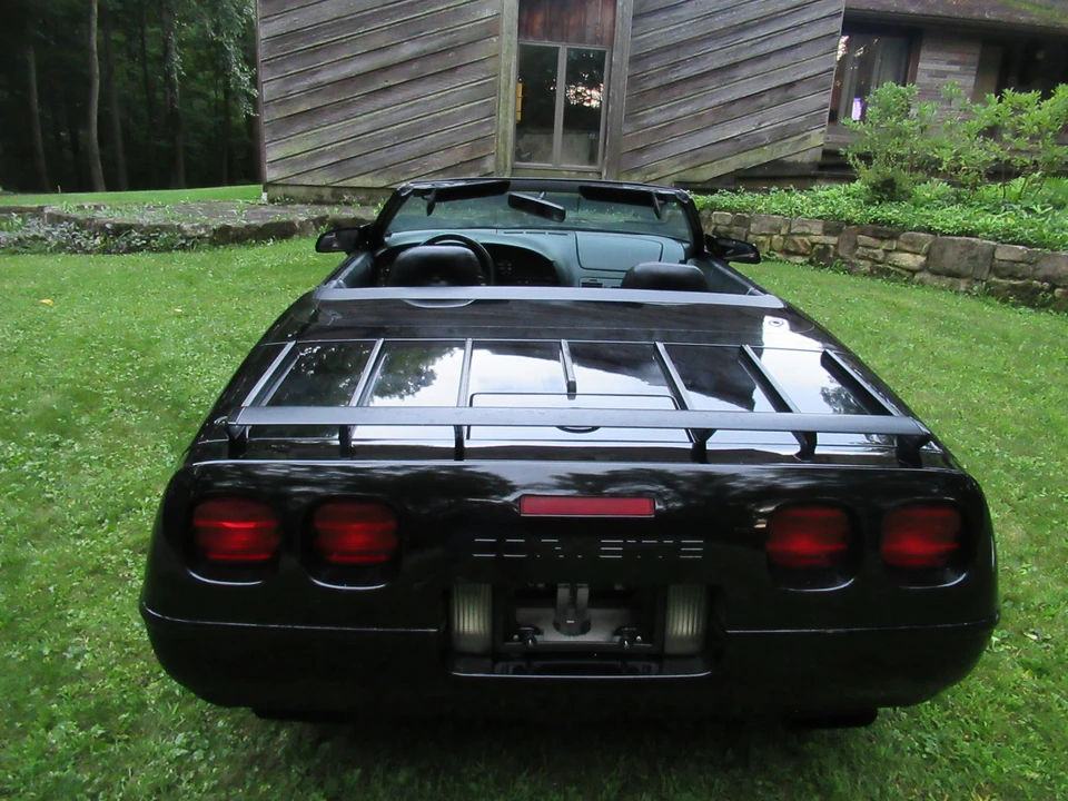1995 Chevrolet Corvette C4 - Image 27 of 31